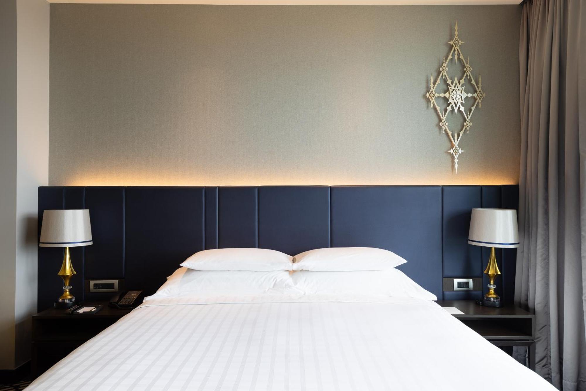 Chatrium Riverside Khách sạn 5*